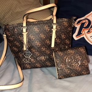 GUESS crossbody purse with matching wallet